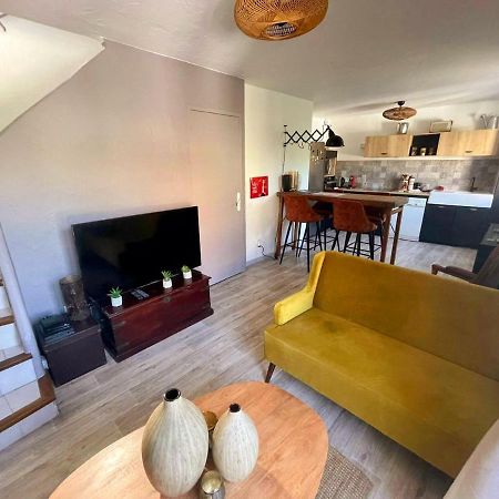 Appartement Lumineux Duplex au coeur de l'Isle Extérieur photo