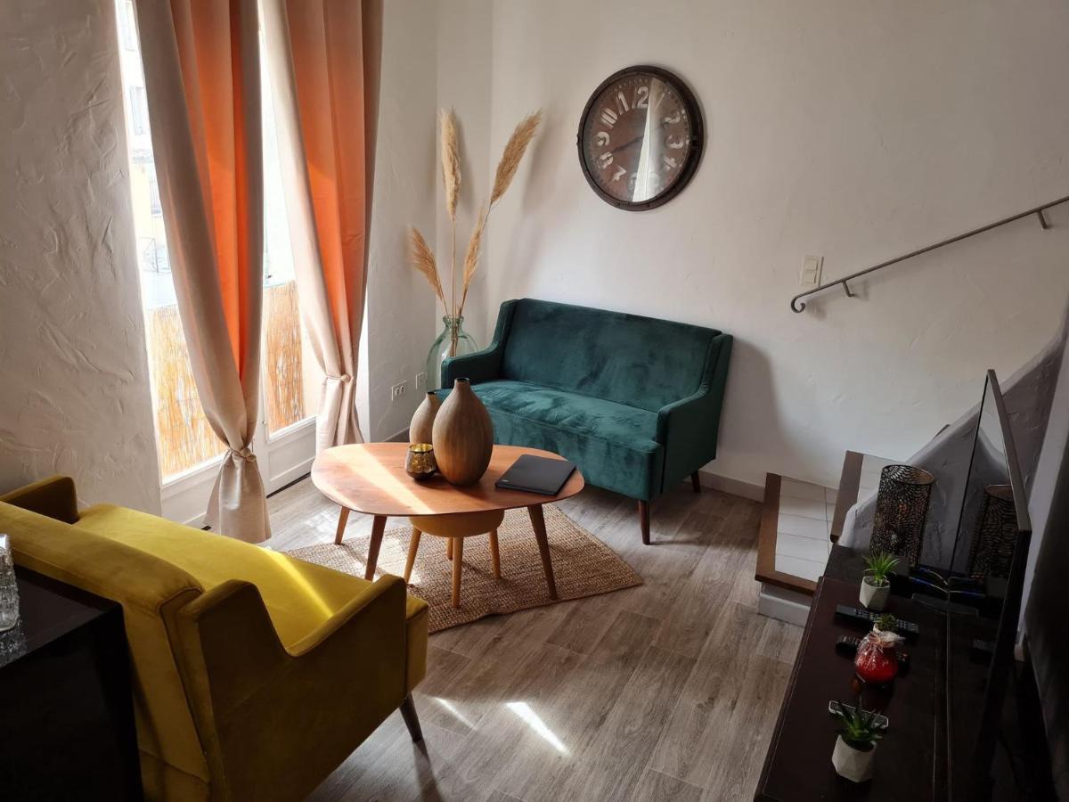 Appartement Lumineux Duplex au coeur de l'Isle Extérieur photo