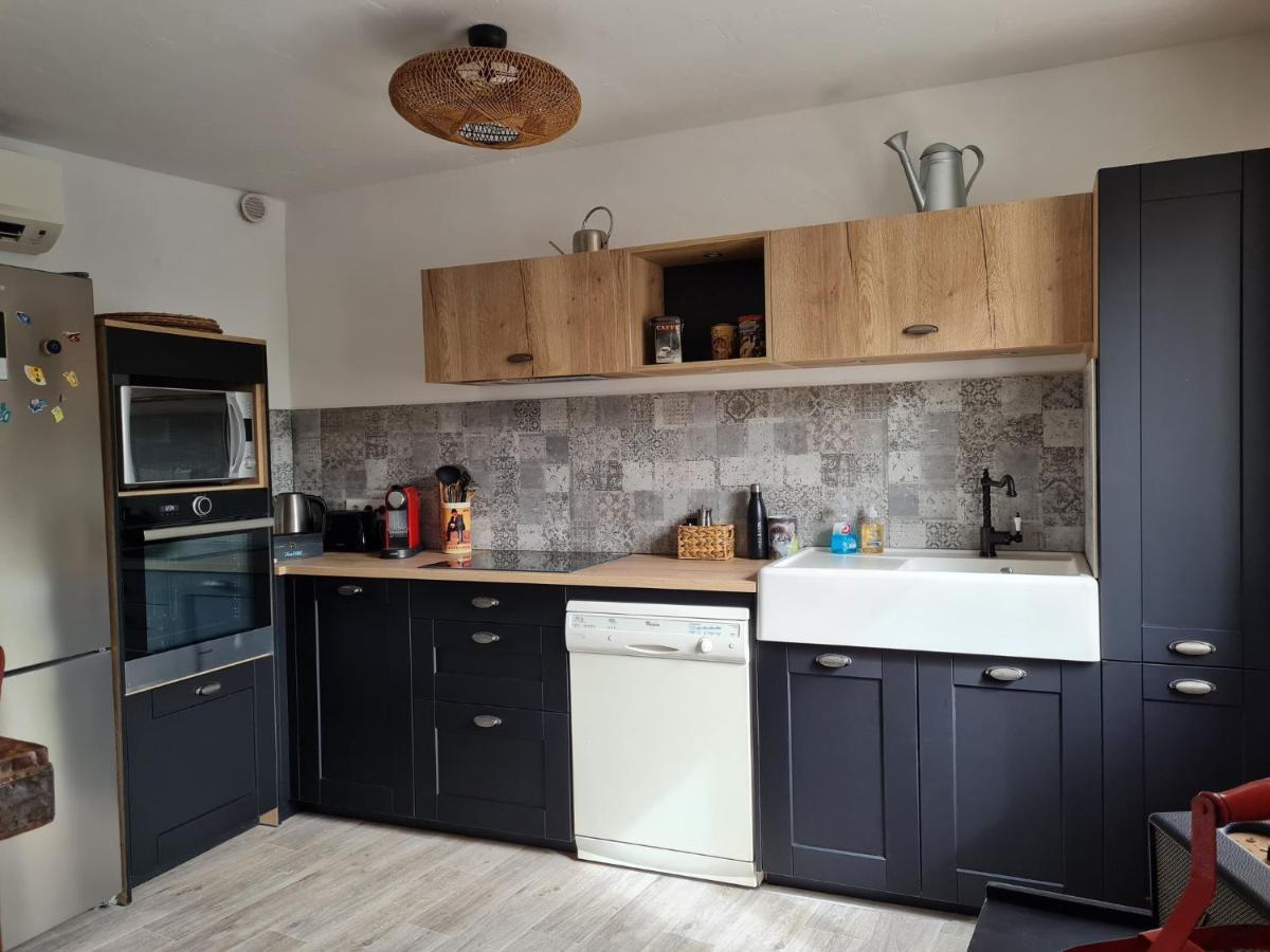 Appartement Lumineux Duplex au coeur de l'Isle Extérieur photo