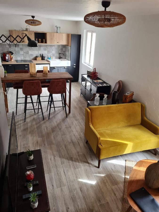 Appartement Lumineux Duplex au coeur de l'Isle Extérieur photo