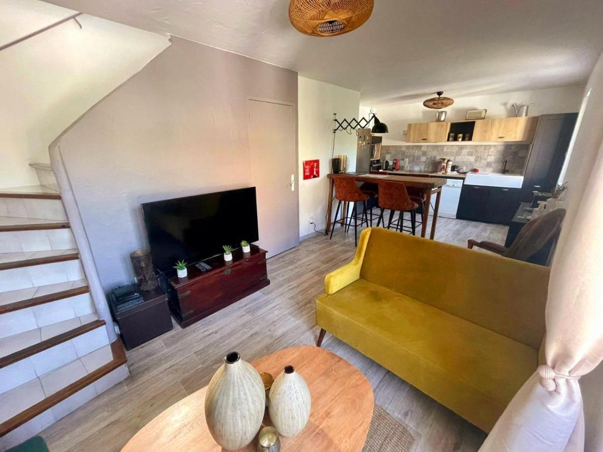 Appartement Lumineux Duplex au coeur de l'Isle Extérieur photo
