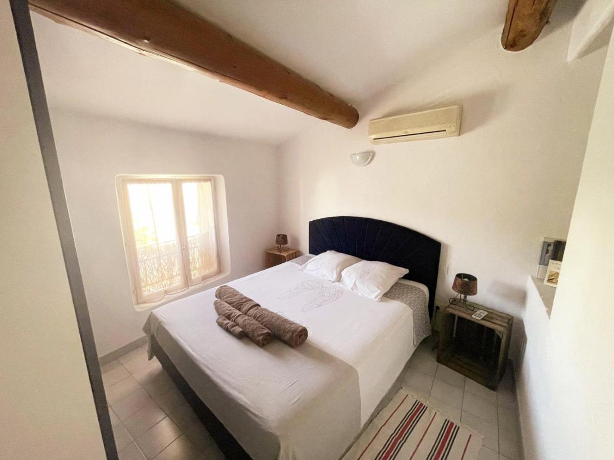 Appartement Lumineux Duplex au coeur de l'Isle Extérieur photo